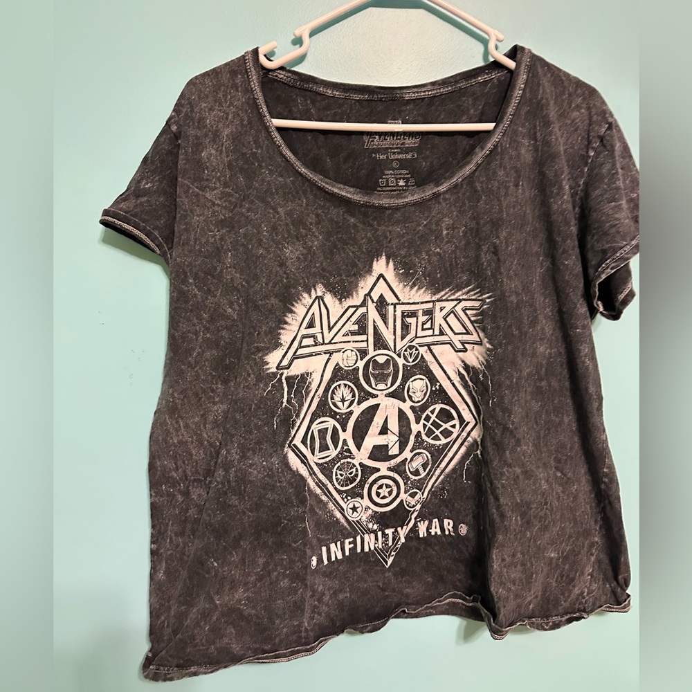 Her universe Marvel avengers acid wash cropped shirt